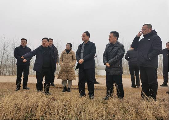 益阳市副市长乐运成调研沅江砂石集散中心和机制砂项目